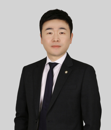 메인 변호사 3
